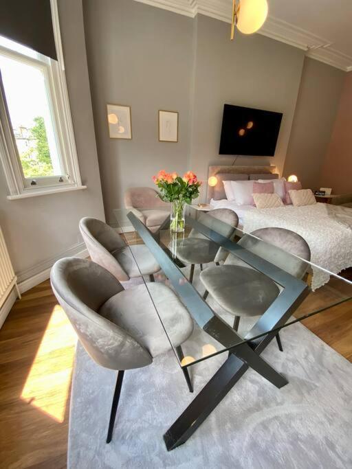 Studio For 3 Near Regents Park N5 London Exterior photo