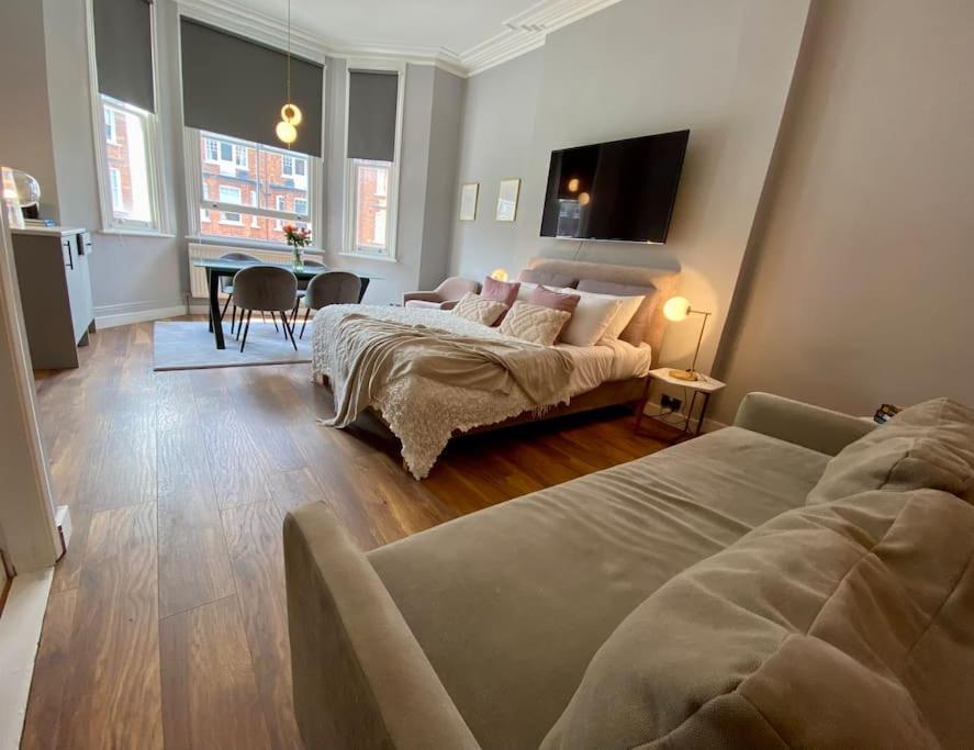Studio For 3 Near Regents Park N5 London Exterior photo