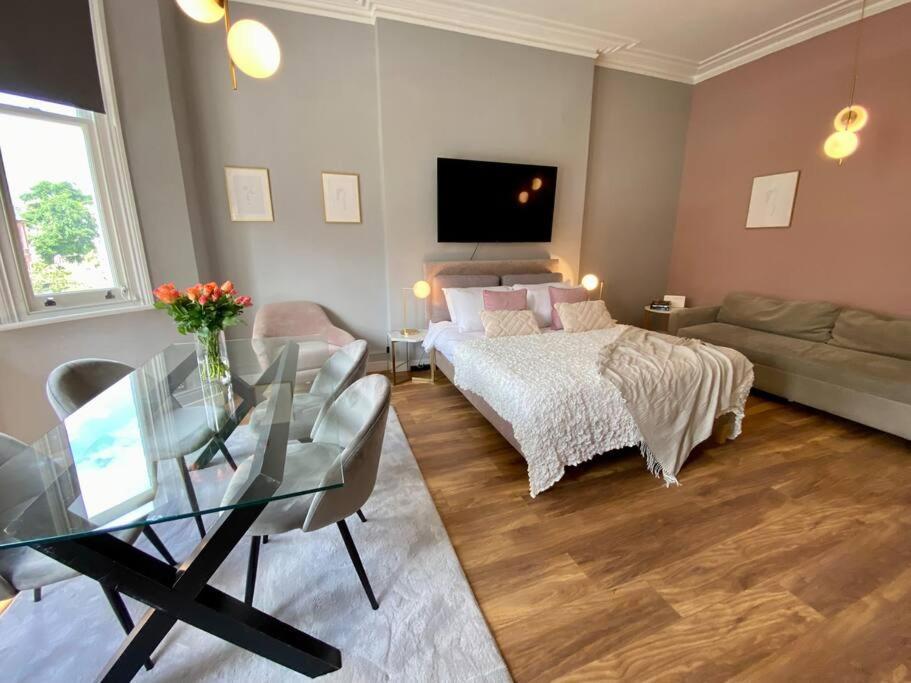 Studio For 3 Near Regents Park N5 London Exterior photo